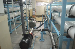 Peralatan pompa dan instalasi pipa water treatment